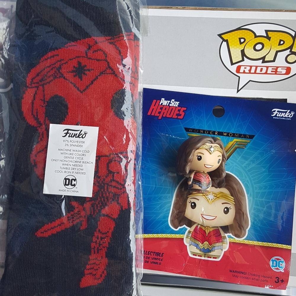Funko Wonder Woman Socks and Pint Size Hero Figure
